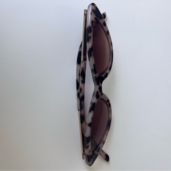 Topshop tortoiseshell small cat-eye sunglasses - Picture 4 of 5